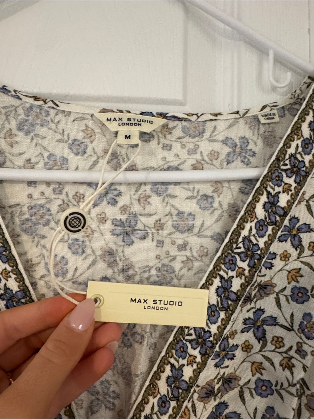 Max Studio Cream Maxi Dress with Blue Floral Print - Picture 2 of 5